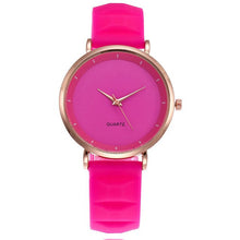 Load image into Gallery viewer, Women Quartz Watch Soft Silicone Strap Simple Round Dial Watch Birthday Gifts hh88