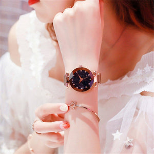 Romantic Starry Sky Ladies Quartz Watch Galaxy Dial Star Space Pattern Analog Women Wrist Watches Metal Strap Magnet Clasp gift