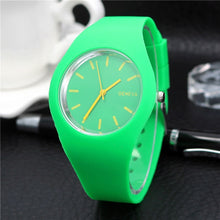 Load image into Gallery viewer, 1 Pcs Women Quartz Watch Candy Color Dial with Silicone Band LXH